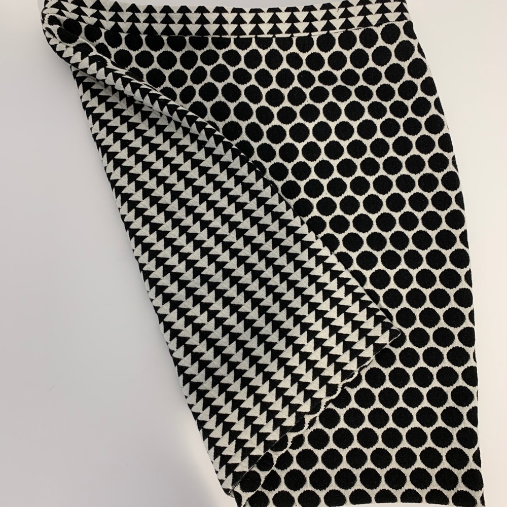 Leifnotes polka dot & triangle pencil skirt